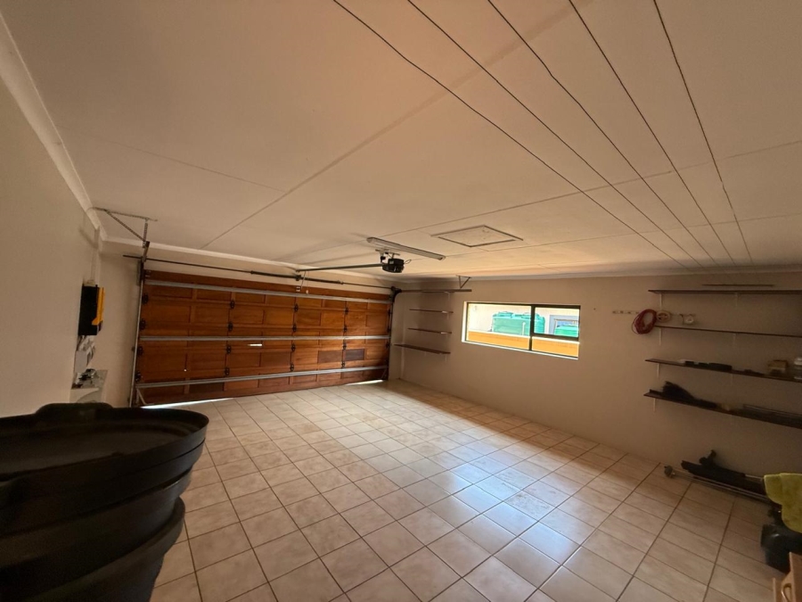 3 Bedroom Property for Sale in Vanderbijlpark SE 8 Gauteng