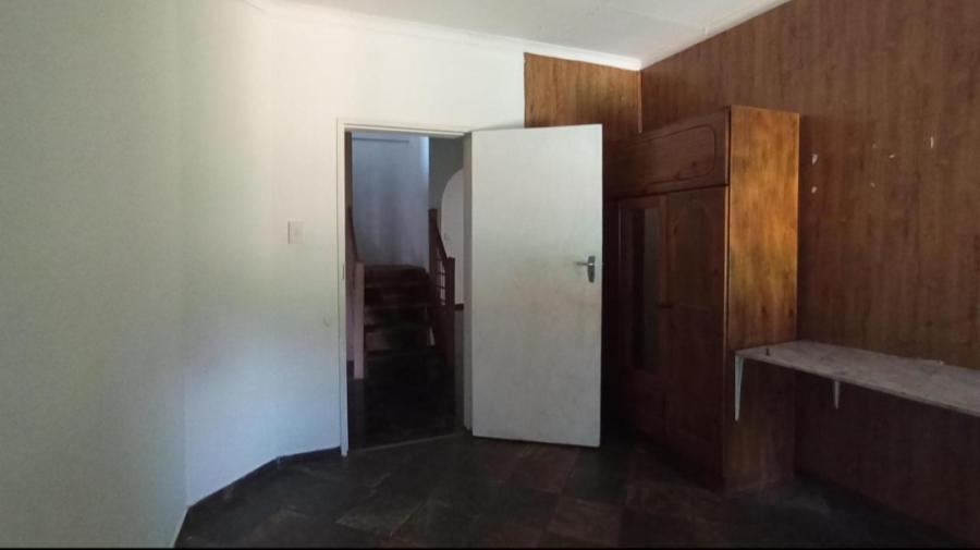 4 Bedroom Property for Sale in Dorandia Gauteng