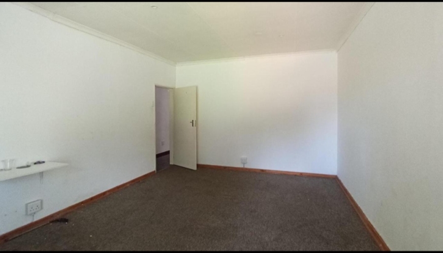 4 Bedroom Property for Sale in Dorandia Gauteng