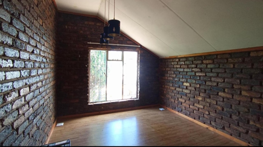 4 Bedroom Property for Sale in Dorandia Gauteng