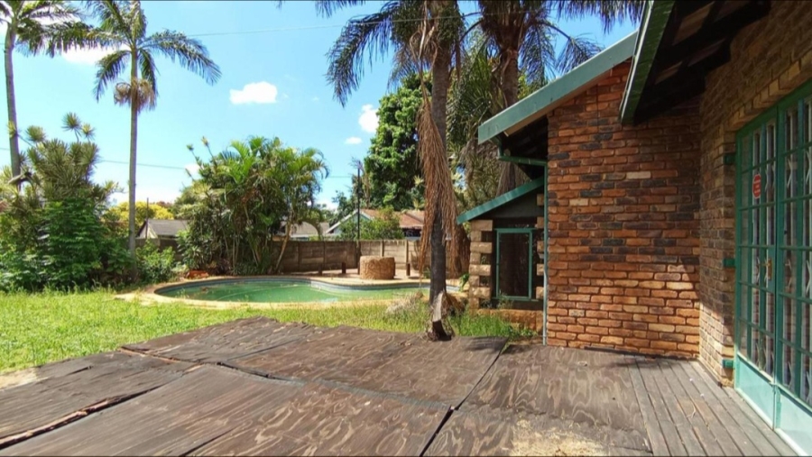 4 Bedroom Property for Sale in Dorandia Gauteng