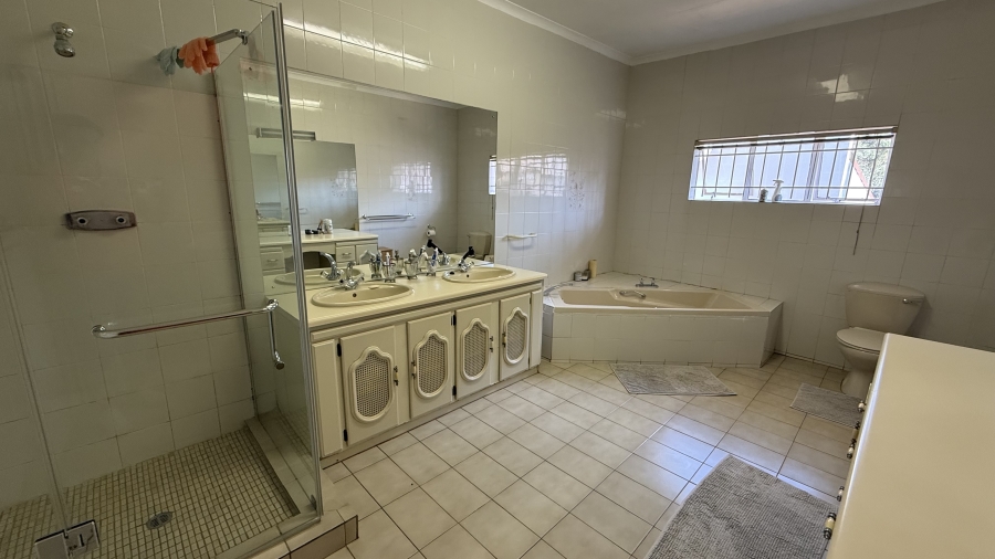 3 Bedroom Property for Sale in Rietfontein Gauteng