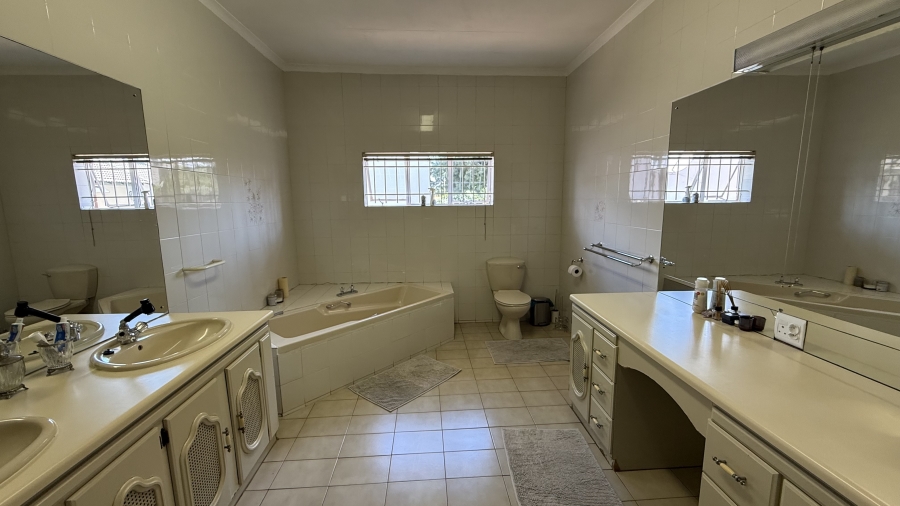 3 Bedroom Property for Sale in Rietfontein Gauteng