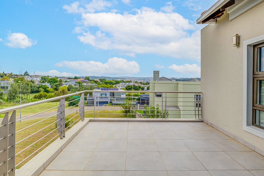 5 Bedroom Property for Sale in Broadacres Gauteng