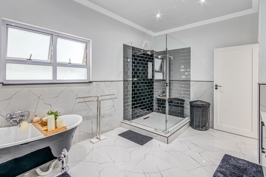 4 Bedroom Property for Sale in Fourways Gauteng