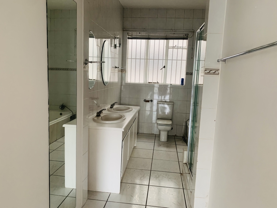 To Let 1 Bedroom Property for Rent in Killarney Gauteng