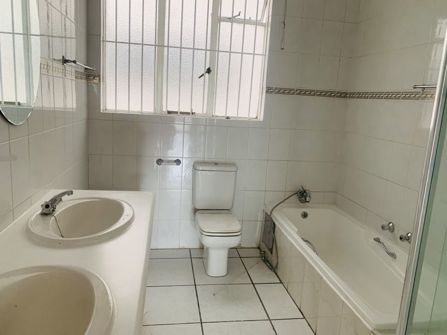 To Let 1 Bedroom Property for Rent in Killarney Gauteng