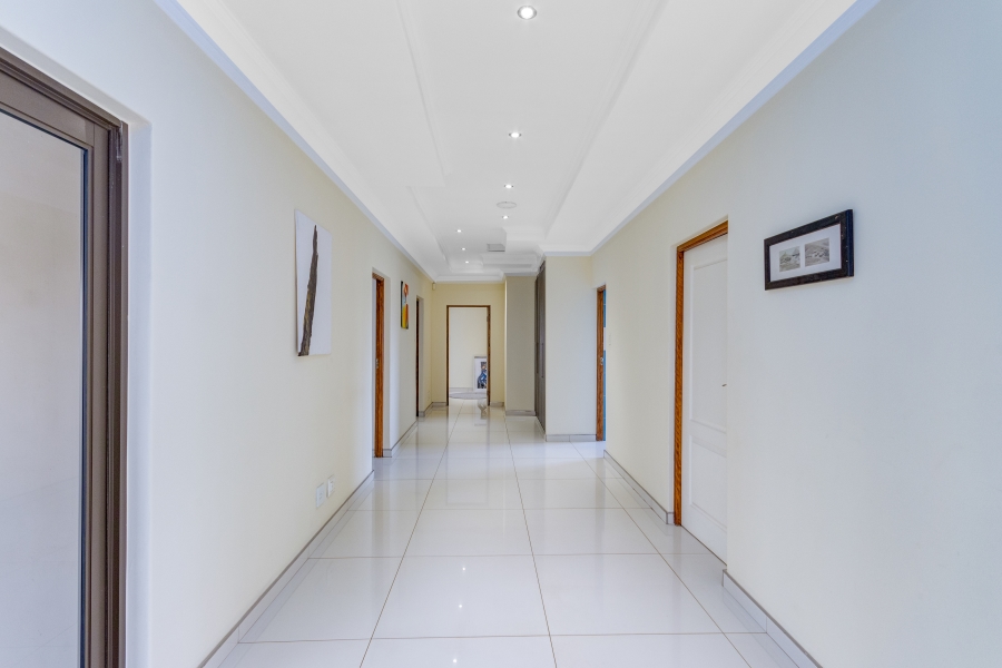 To Let 5 Bedroom Property for Rent in Heuwelsig Estate Gauteng