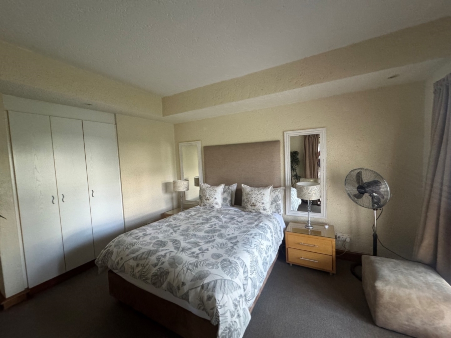 To Let 2 Bedroom Property for Rent in Benmore Gardens Gauteng