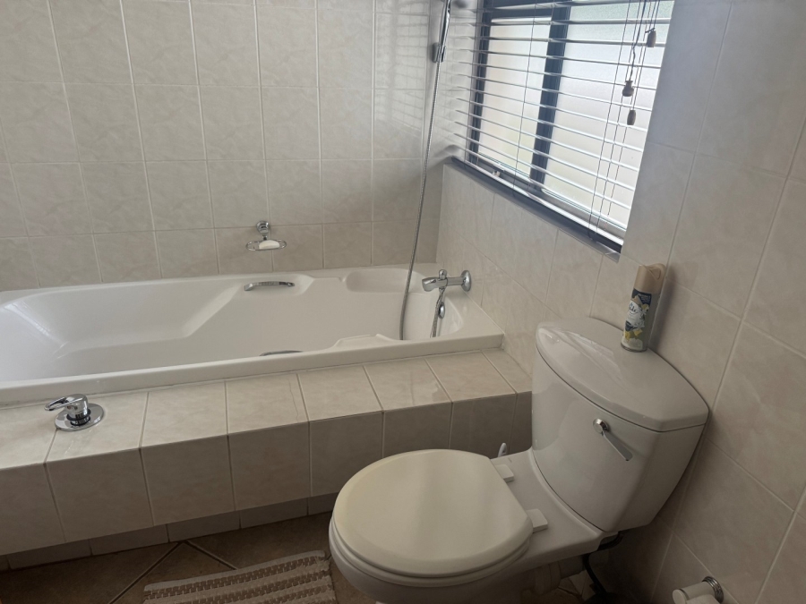 To Let 2 Bedroom Property for Rent in Benmore Gardens Gauteng
