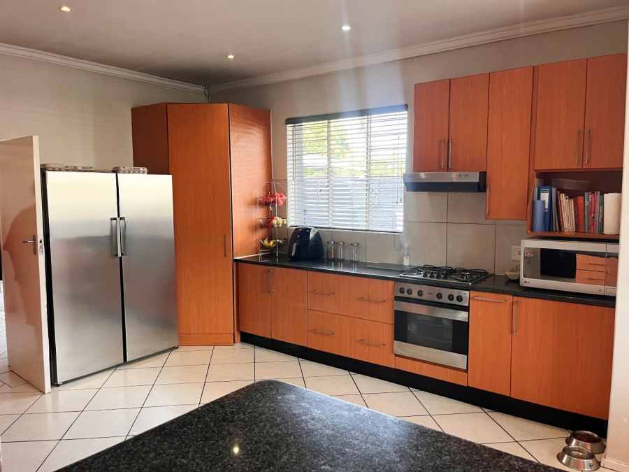 4 Bedroom Property for Sale in Sydenham Gauteng