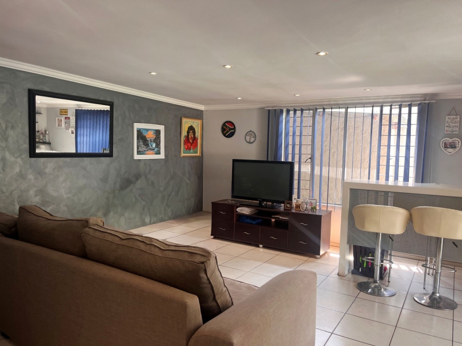4 Bedroom Property for Sale in Sydenham Gauteng