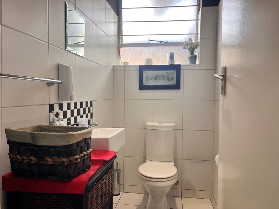 4 Bedroom Property for Sale in Sydenham Gauteng