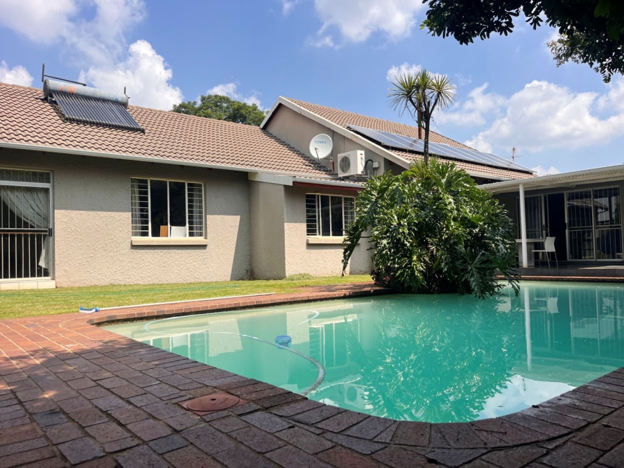 4 Bedroom Property for Sale in Sydenham Gauteng