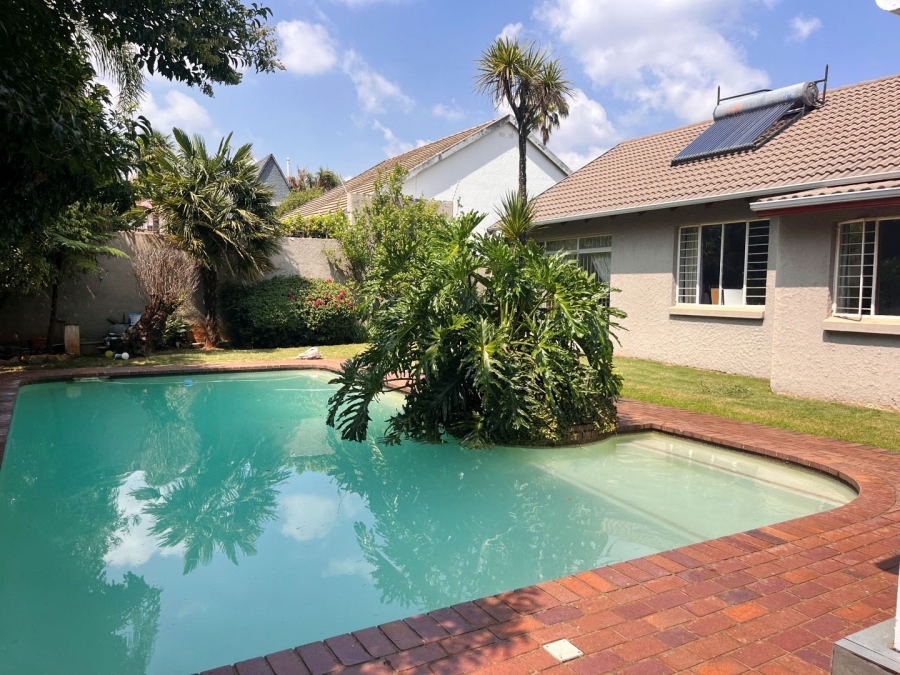 4 Bedroom Property for Sale in Sydenham Gauteng