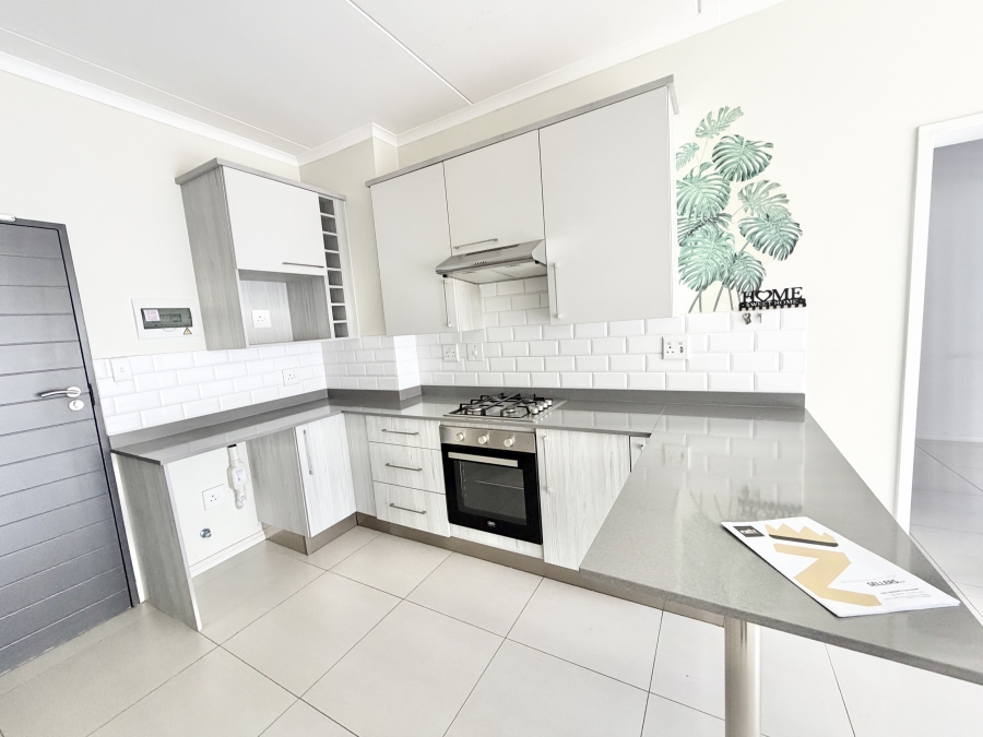 2 Bedroom Property for Sale in Erand Gardens Gauteng