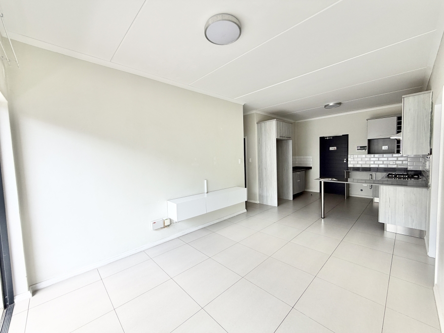 2 Bedroom Property for Sale in Erand Gardens Gauteng