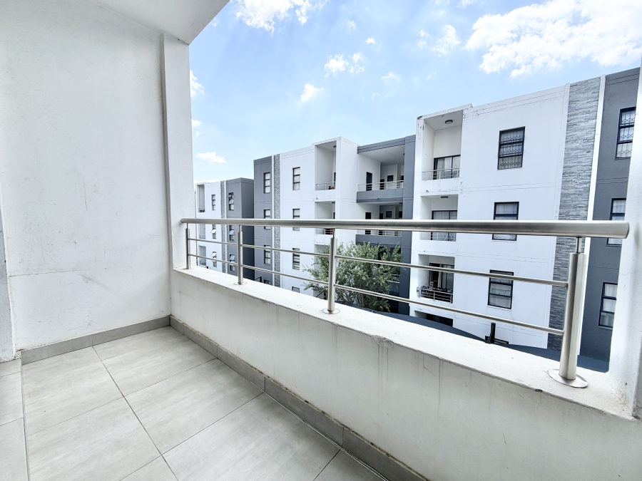 2 Bedroom Property for Sale in Erand Gardens Gauteng