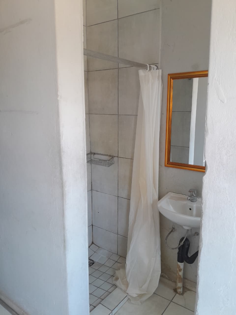 16 Bedroom Property for Sale in Cosmo City Gauteng
