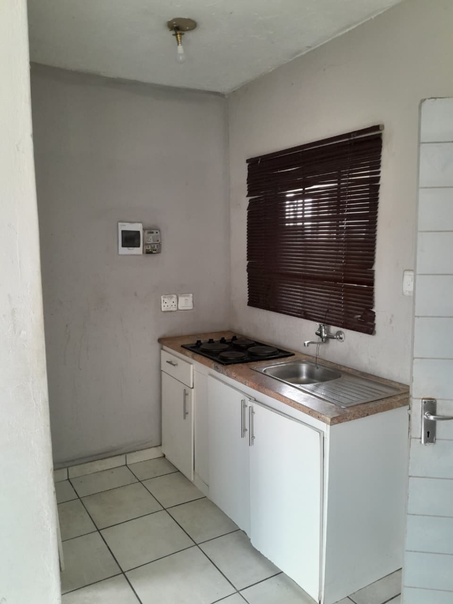 16 Bedroom Property for Sale in Cosmo City Gauteng
