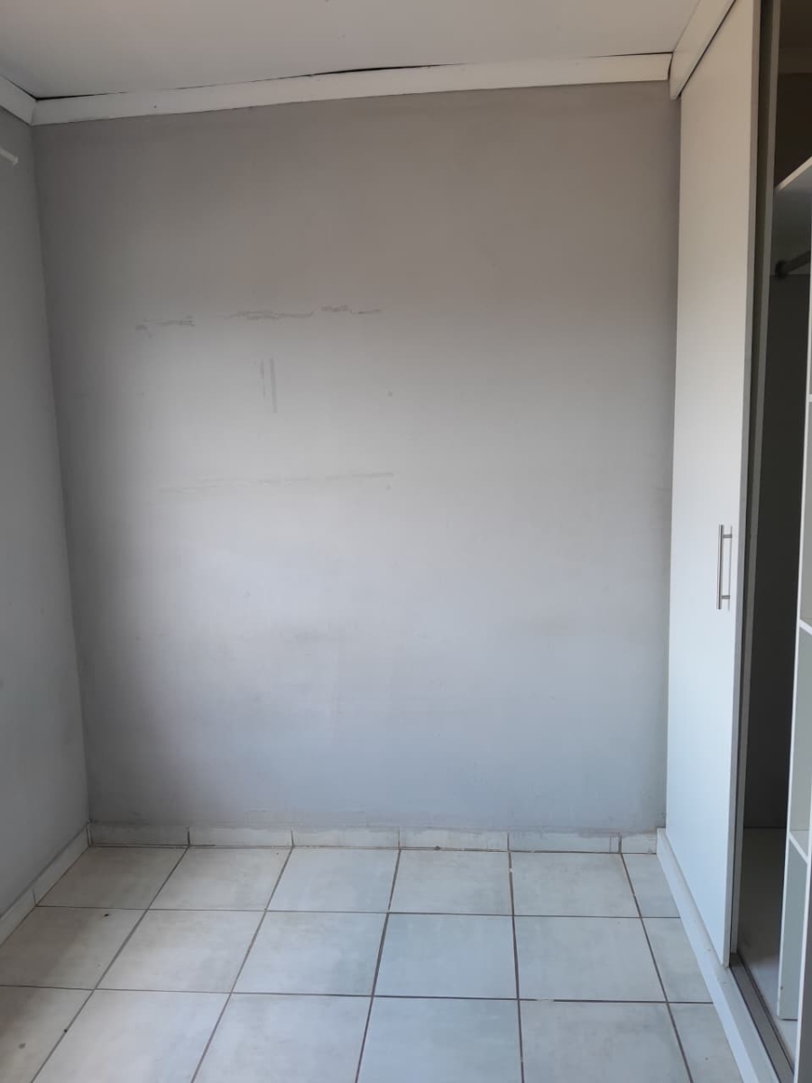 16 Bedroom Property for Sale in Cosmo City Gauteng