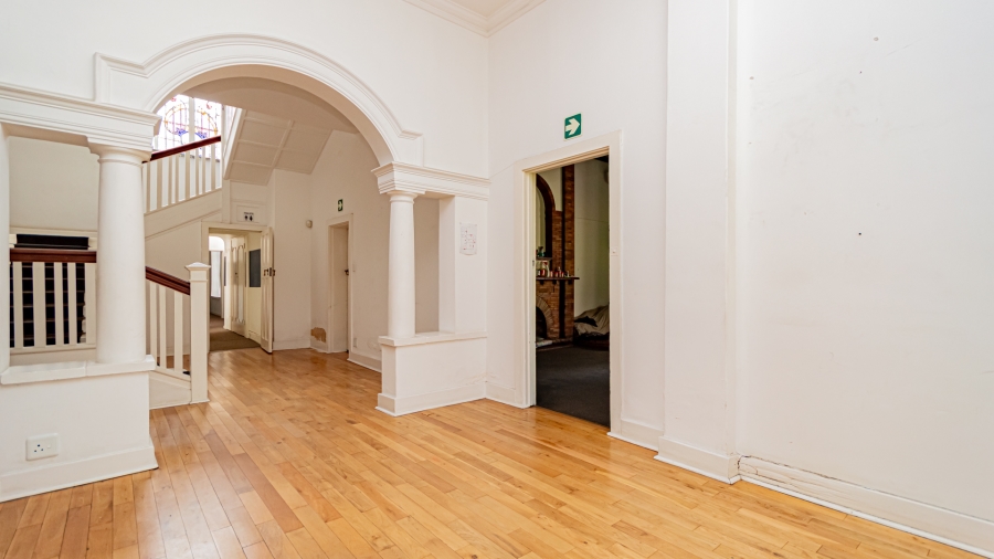 6 Bedroom Property for Sale in Saxonwold Gauteng