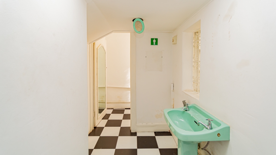 6 Bedroom Property for Sale in Saxonwold Gauteng