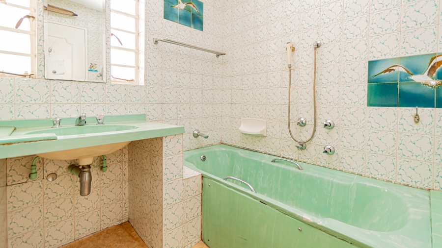 6 Bedroom Property for Sale in Saxonwold Gauteng