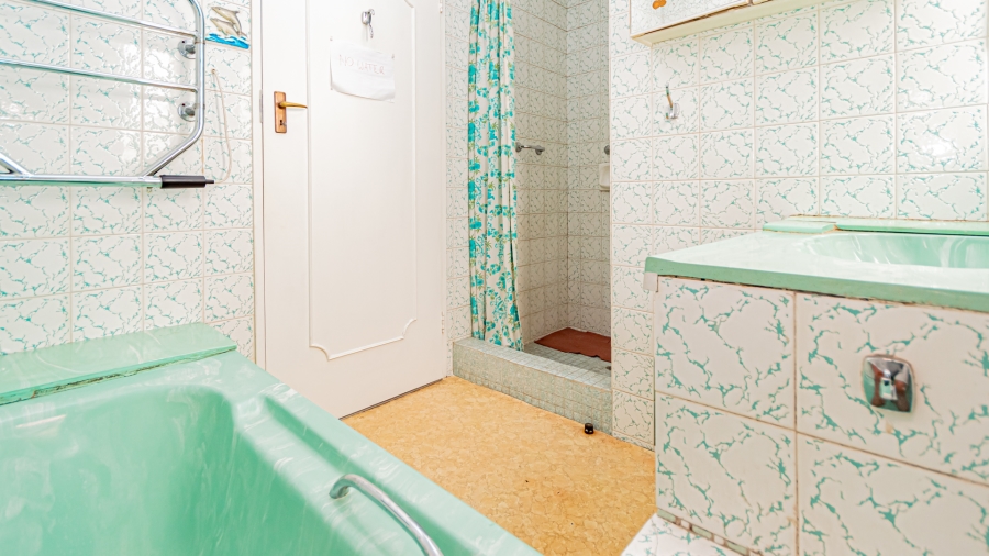 6 Bedroom Property for Sale in Saxonwold Gauteng