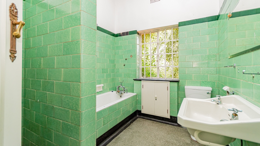 6 Bedroom Property for Sale in Saxonwold Gauteng