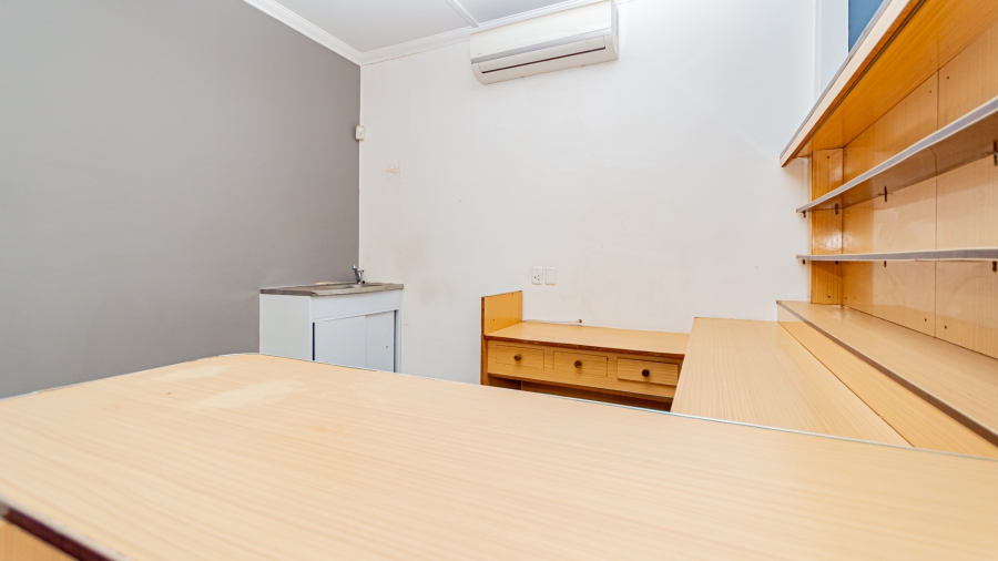 6 Bedroom Property for Sale in Saxonwold Gauteng