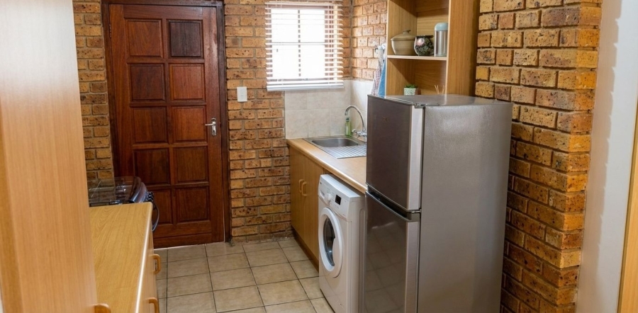 8 Bedroom Property for Sale in Van Riebeeck Park Gauteng