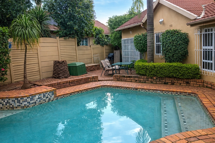 8 Bedroom Property for Sale in Van Riebeeck Park Gauteng