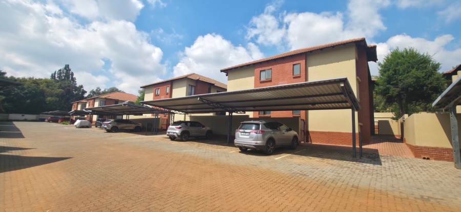 To Let 2 Bedroom Property for Rent in Pretorius Park Gauteng