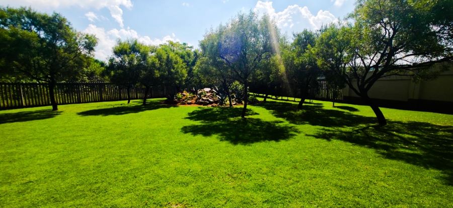 To Let 2 Bedroom Property for Rent in Pretorius Park Gauteng