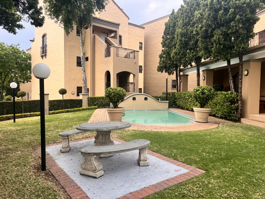1 Bedroom Property for Sale in Lonehill Gauteng