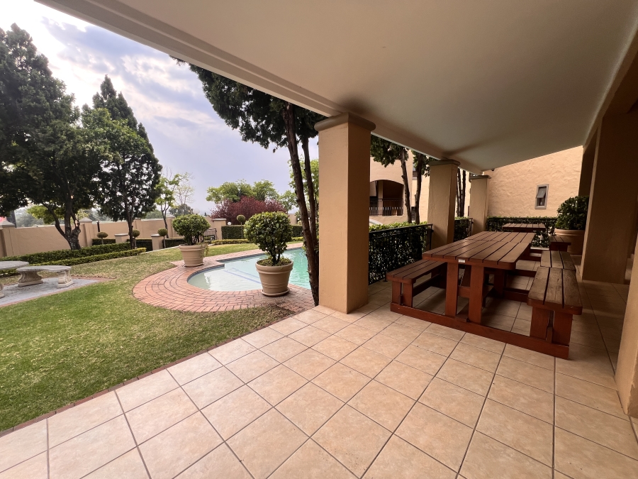 1 Bedroom Property for Sale in Lonehill Gauteng