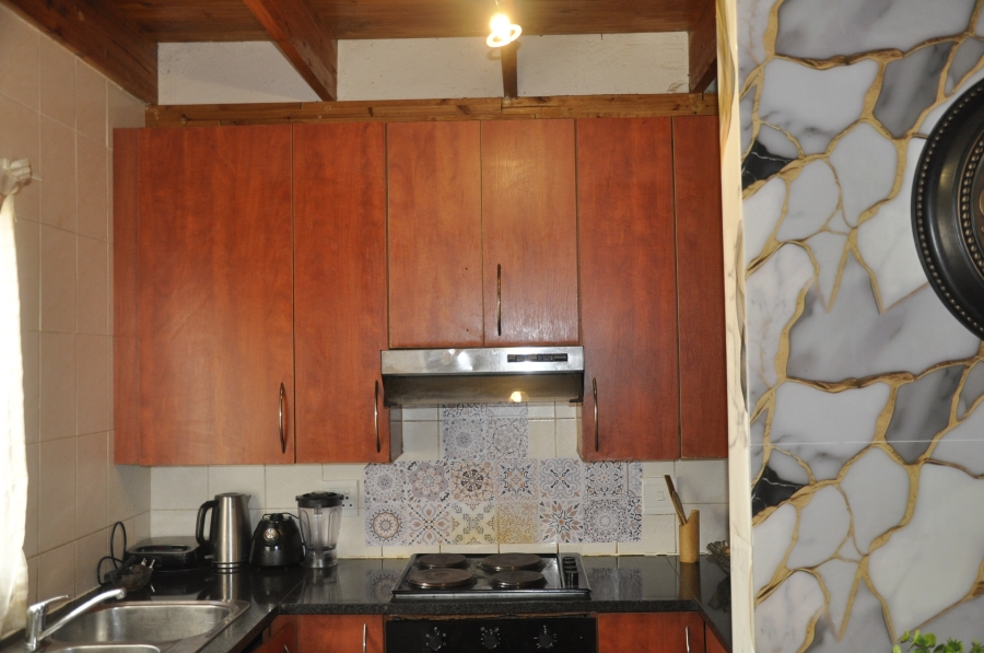 2 Bedroom Property for Sale in Erand Gardens Gauteng