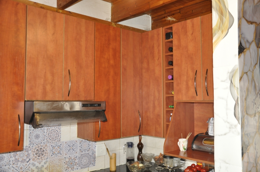 2 Bedroom Property for Sale in Erand Gardens Gauteng