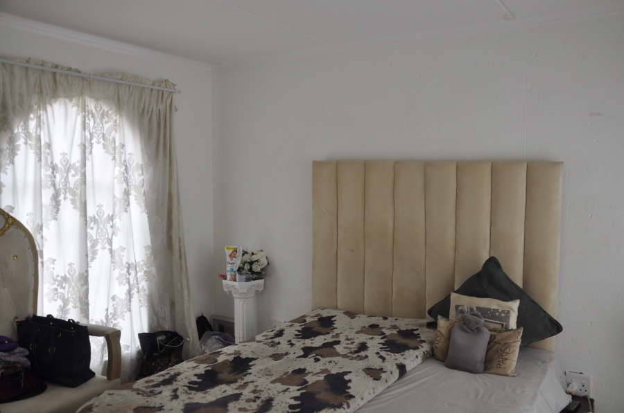 2 Bedroom Property for Sale in Erand Gardens Gauteng