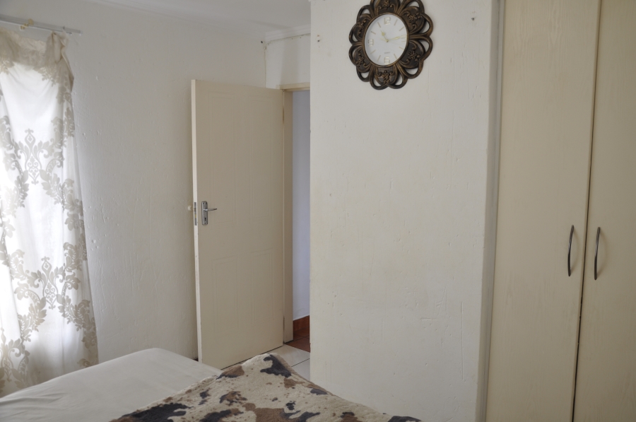 2 Bedroom Property for Sale in Erand Gardens Gauteng