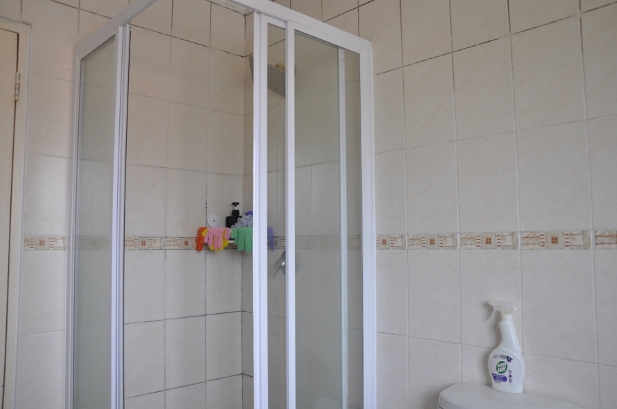 2 Bedroom Property for Sale in Erand Gardens Gauteng