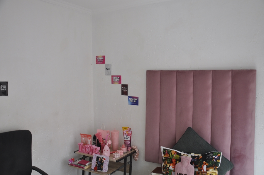 2 Bedroom Property for Sale in Erand Gardens Gauteng