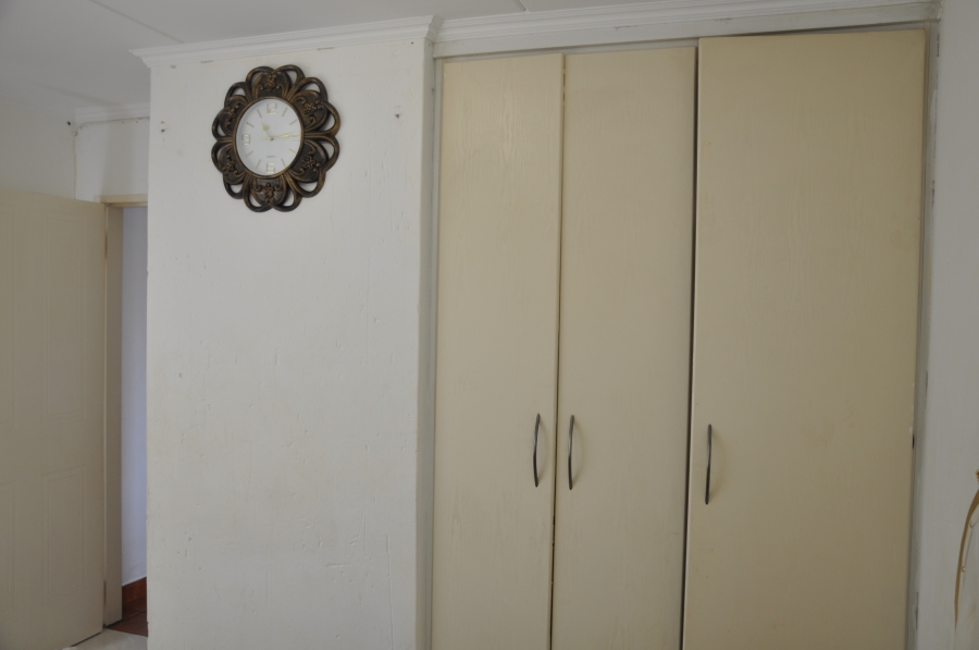 2 Bedroom Property for Sale in Erand Gardens Gauteng