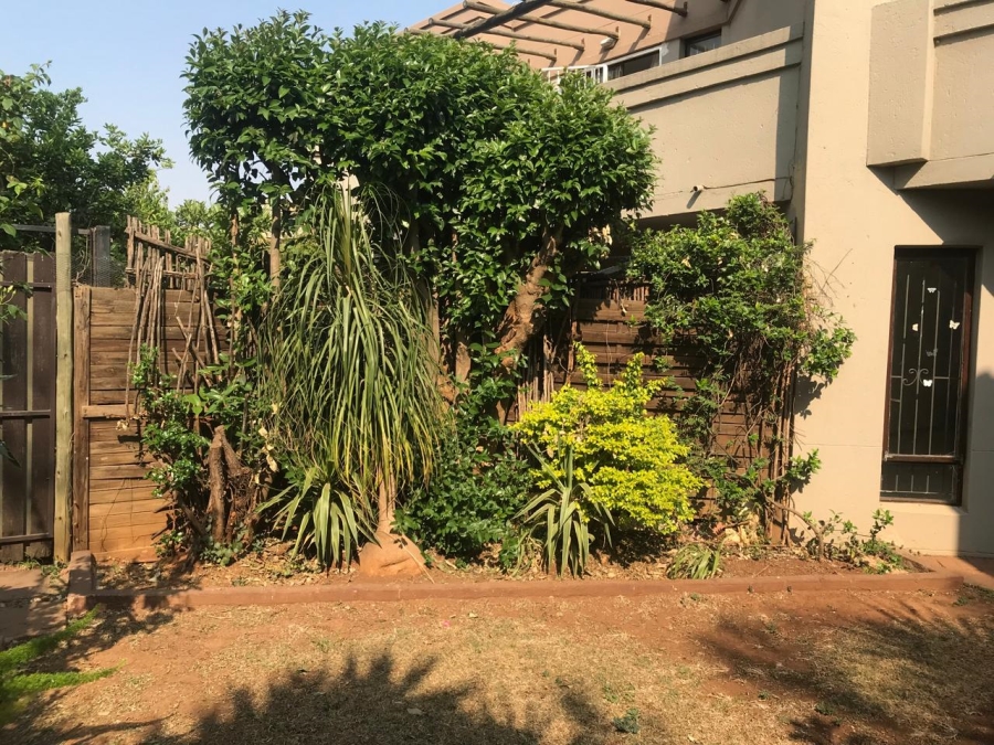 2 Bedroom Property for Sale in Glenvista Gauteng