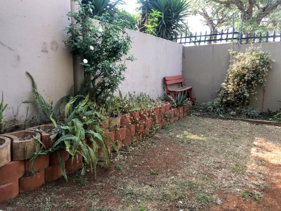 2 Bedroom Property for Sale in Glenvista Gauteng