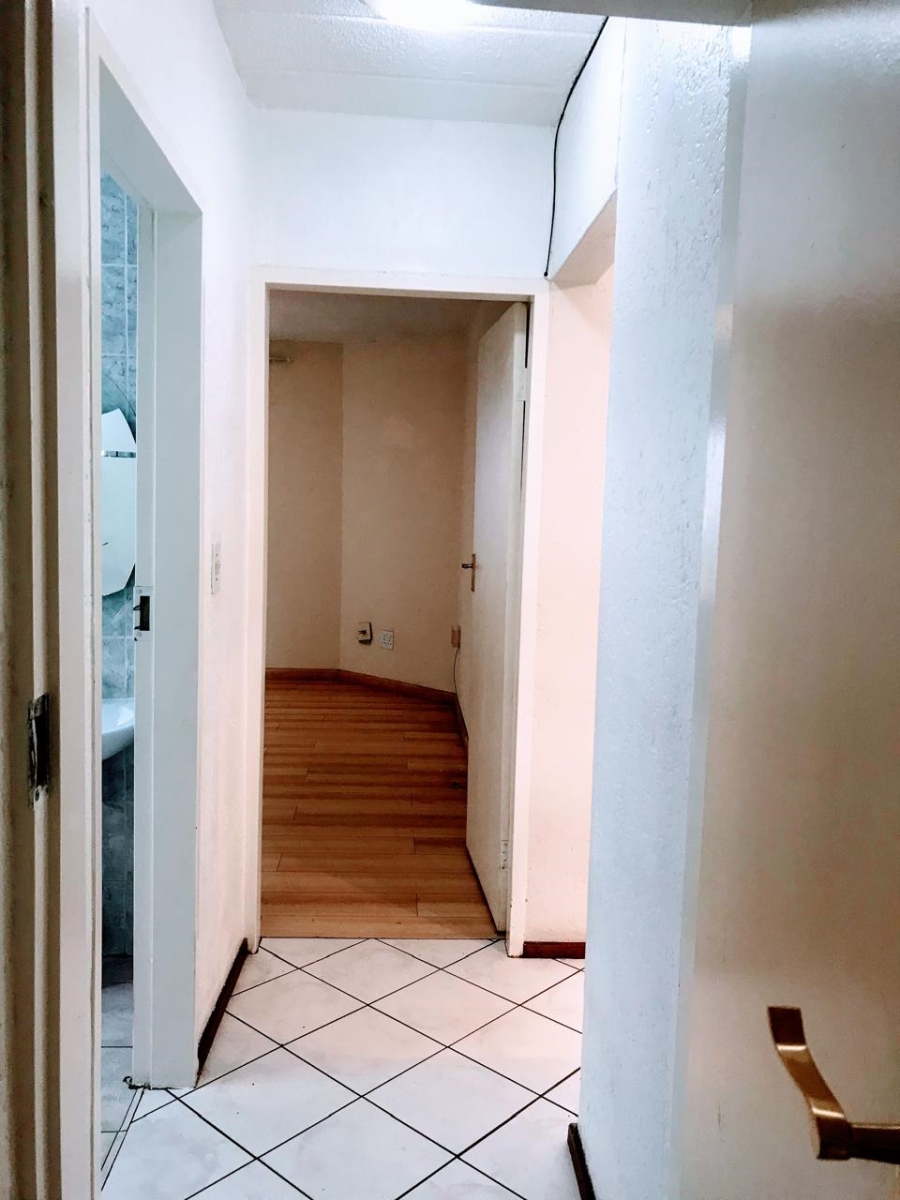 2 Bedroom Property for Sale in Glenvista Gauteng