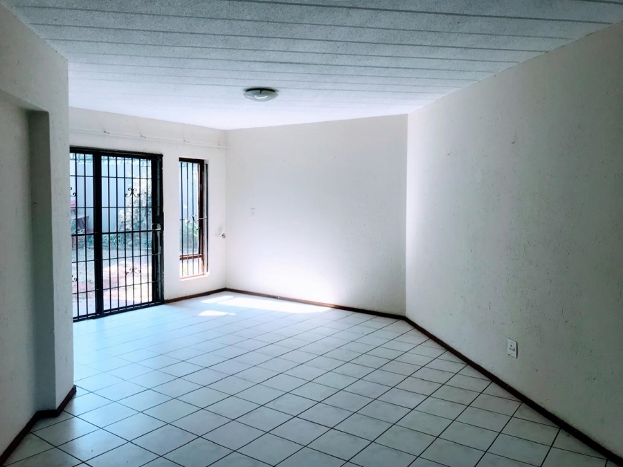 2 Bedroom Property for Sale in Glenvista Gauteng