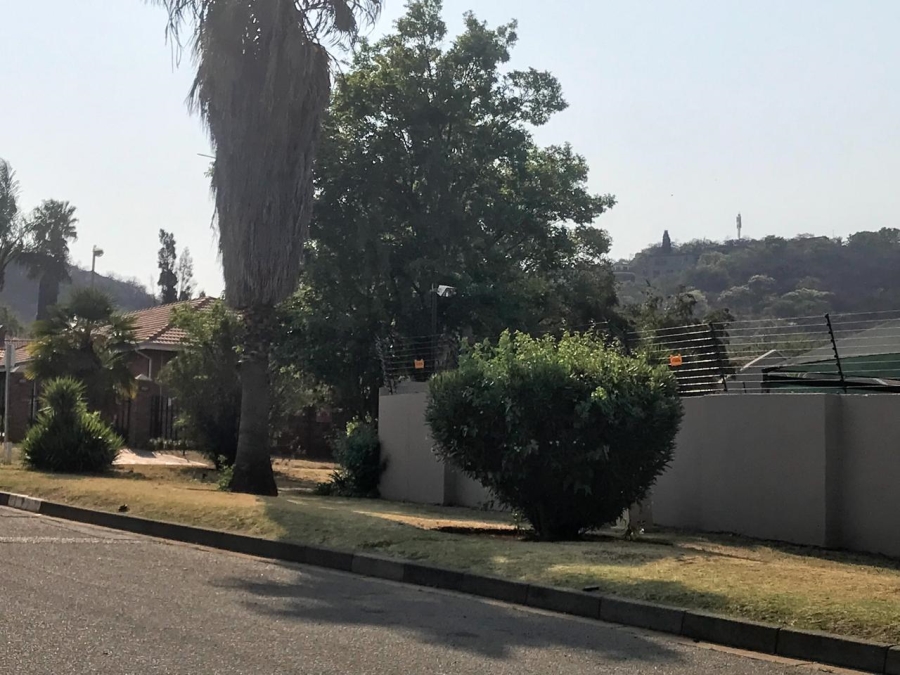 2 Bedroom Property for Sale in Glenvista Gauteng