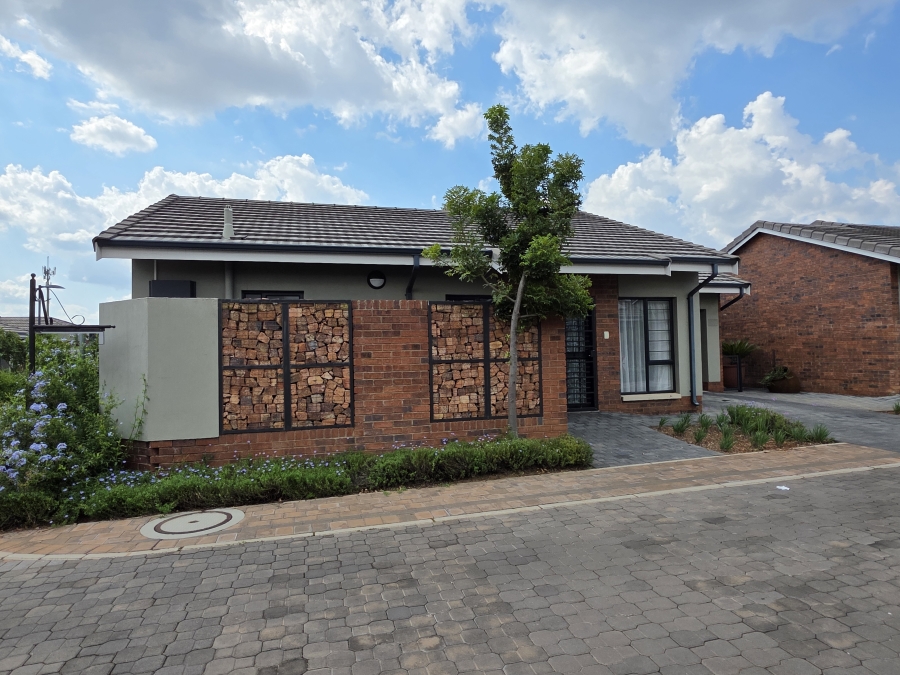 2 Bedroom Property for Sale in Waterkloof Marina Retirement Estate Gauteng